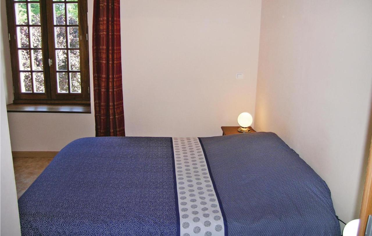 Amazing Apartment In Roz-Landrieux With Kitchen Bagian luar foto
